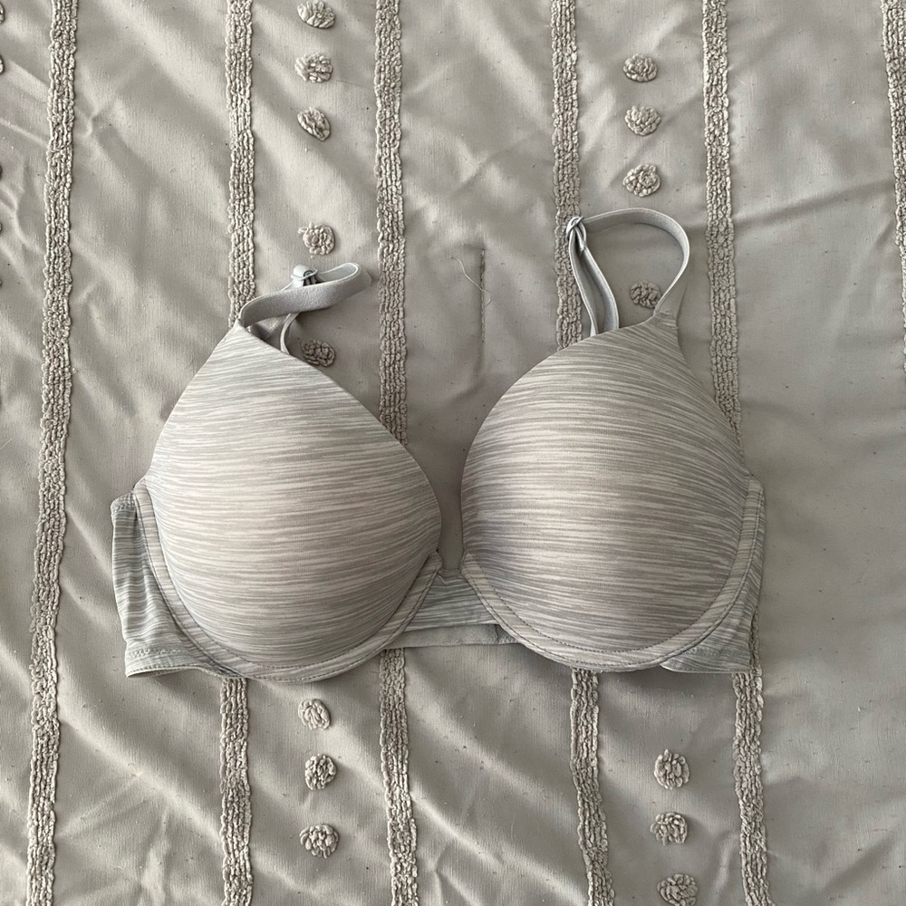 Victoria’s Secret push-up bra